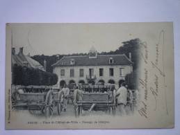 ATTICHY  (Oise)  :  Place De L'Hôtel De Ville  -  Passage De Troupes - Attichy