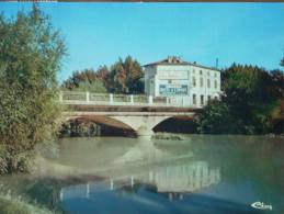 84 - SORGUES - Le Pont Sur L´ Ouvèze. (Publicité: Hôtel De L´ Europe) CPSM - Sorgues