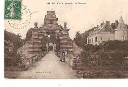 VILLEBLEVIN LE CHATEAU (PERSONNAGES) REF 28649 - Villeblevin