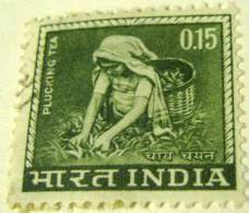 India 1965 Plucking Tea 15p - Used - Gebruikt