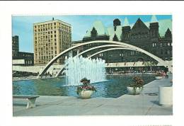 Cp, Canada, Toronto, The Popular Reflecting Pool And Fountain - Toronto