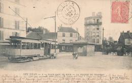 ( CPA 93 )  LES LILAS  /  Place Paul De Koch  -  La Station Du Tramway  - - Les Lilas