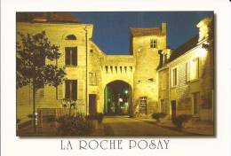 Cp , 86 , LA ROCHE-POSAY , Porte De La Ville ,  Vierge , Ed : Valoire - La Roche Posay