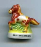 FEVES - FEVE - CHEVAL - MUSTANG DAKOTA - Animals