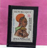 RWANDA 1970 COIFFES AFRICAINS ACCONCIATURE ORNAMENTALI AFRICANE MNH - Unused Stamps