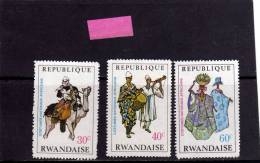 RWANDA 1968 FOLKLORE AFRICAN NATIONAL COSTUMES - COSTUMI NAZIONALI AFRICANI FOLCLORE MNH - Unused Stamps