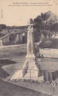 FAINS-les-SOURCES.  _  Monument Commemoratif Eleve En L'honneur Des Enfants De Fains Morts Pour La France. Anciennes Bat - Pont-de-l'Arche