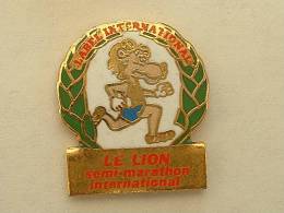 PIN´S SEMI MARATHON INTERNATIONAL LE LION - Atletica