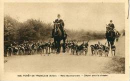 N°22532 -cpa Forêt De Tronçais -rally Bourbonnais -départ Pour La Chasse- - Chasse