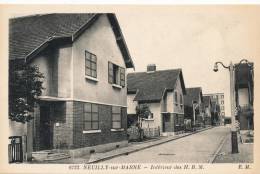 ( CPA 93 )  NEUILLY-SUR-MARNE  /  Intérieur Des H.B.M. - - Neuilly Sur Marne