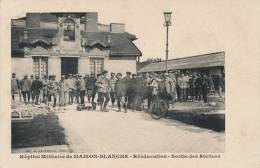 ( CPA 93 )  NEUILLY-SUR-MARNE  /  Hôpital Militaire De MAISON-BLANCHE - Rééducation - Sortie Des Ateliers  - - Neuilly Sur Marne