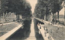 ( CPA 93 )  NEUILLY-SUR-MARNE  /  Le Canal De Chelles  -  Les Pêcheurs à La Ligne  - - Neuilly Sur Marne