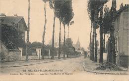 ( CPA 93 )  NEUILLY-PLAISANCE  /  Avenue Des Peupliers  -  Avenue Faidherbe Et L'Église - - Neuilly Plaisance