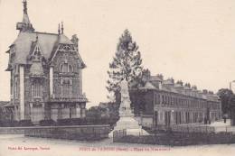 PONT-de-l'Arche.  _  Place Du Monument. Belle Batisse. - Pont-de-l'Arche