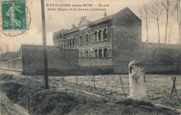 ( CPA 93 )  PAVILLONS-SOUS-BOIS  /  École Jean Macé Et La Borne Millième  - - Les Pavillons Sous Bois