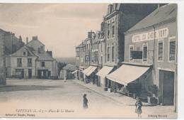 44 // SAVENAY     Place De La Mairie    Hotel Du Chêne Vert   Artaud Et Nozais édit - Savenay