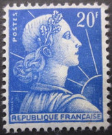 FRANCE 1955-59 'FRANCE' DEFINITIVE. S.G. 1238b - PERF: 14 X 13 1/2. #02421 - 1955-1961 Marianne De Muller