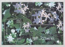 India 200  SCENTED JASMINE ( JUHI ) Block Miniature Sheet  # 22603 S  Inde Indien - Blokken & Velletjes