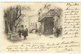 Carte Postale Ancienne Eyguières - La Place Centrale - Eyguieres