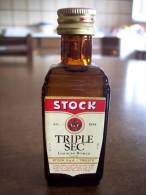 Triple Sec Curaçao Bianco Stock: Bottiglia Mignon Tappo Metallo. Stock Spa Trieste - Alcoolici