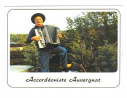 ACCORDEONISTE AUVERGNAT - Musique