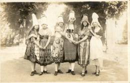 MEAUX Ou Environs (77) Carte Photo Fete Groupe De Femmes En Costume - Meaux