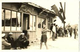 Pec 1955 At The Hairdresser - & Photocard - Kosovo