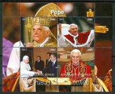 2011 Congo Benedetto XVI Papi Popes Papes Block MNH** D138 - Nuovi