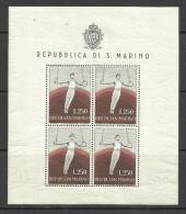 SAN MARINO 1955 GINNASTA FOGLIETTO MNH - Blocchi & Foglietti