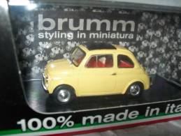 BRUMM - R455-05 -  FIAT 500 Chiusa 1965 GIALLO THAITI  AVEC SA BOITE Scala 1/43 - Brumm