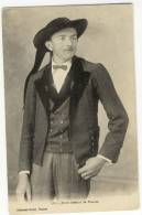 Delcampe - VANNES. - Jeune Homme En Costume - Vannes