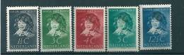 Netherlands 1937 Child Welfare SG 473-77 MM - Unused Stamps