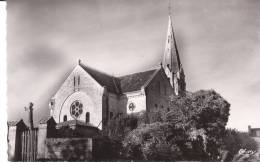 LES TROIS MOUTIERS  -  L'Eglise - Les Trois Moutiers