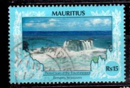 Mauritius1989 15Rs  Benarses Surf Issue #700 - Maurice (1968-...)