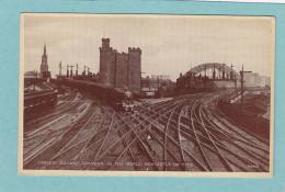 NEWCASTLE-ON-TYNE. - LARGEST RAILWAY CROSSING IN THE WORLD  - BELLE CARTE PHOTO - Newcastle-upon-Tyne