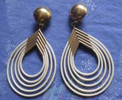 1 Paire De Boucles D Oreilles Fantaisie - Boucles D'oreilles