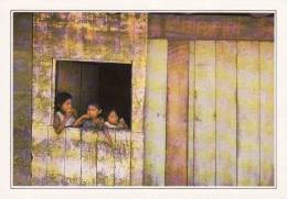 Brésil-Brasil, Manaus,enfants Dans Une Cabane De Planches, Editeur:Edito-Service S.A.,Imprimé En C.E.,reedition - Manaus