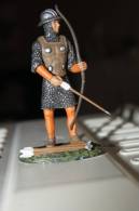 Soldats De Plomb Soldat Puy Du Fou Archers Anglais - Soldats De Plomb