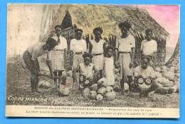 Salomon -Septentrionales-Preparation-des-Noix-Coco,copra Making Solomon Islands - Solomoneilanden