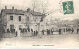 MALLEMORT   ECOLE DES GARCONS - Mallemort