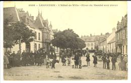 LESNEVEN - Place Du Marché Aux Veaux - Lesneven