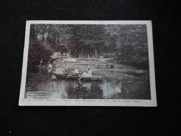 La Gacilly : Chasse. Pêche . Excursions . Un Lavoir Sous Les Grands Chênes. - La Gacilly