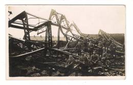 GARE  ( Ou PARC  ? )  DES  PIONNIERS  ,  APRÈS  L' EXPLOSION  ( Catastrophe De ZEPPELIN Ou Dirigeable ? ) - Accidentes