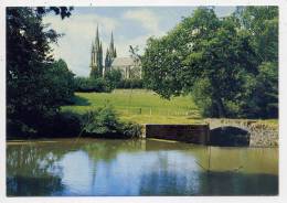 PONTMAIN--- L'Etang Et La Basilique,cpm N° 26 éd  Artaud-- - Pontmain