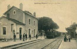 N°24046 -cpa Joué Les Tours -la Gare- - Gares - Avec Trains