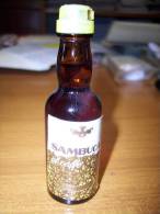 Sambuca Al Caffè: Bottiglia Mignon Tappo Plastica. Distillerie Tombolini Stabilimento Loreto - Licor Espirituoso