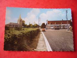 2 CV Citroen & Peugeot 403 Devant Le Café Belle Vue  & L'église De Ruminghem ; Carte Colorisée . Pas De Calais - Cafés