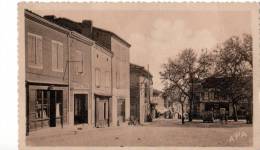 Montclar De Quercy Marche Charcuterie Vetement - Montclar De Quercy