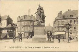 SAINT-QUENTIN - La Place Et Le Monument Du 8 Octobre 1870 - Animé - St. Quentin En Yvelines