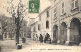 ROQUEMAURE  PLACE DE LA MAIRIE - Roquemaure